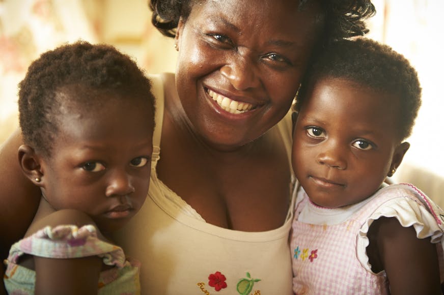 Kinderdorp Kumasi moeder en kinderen