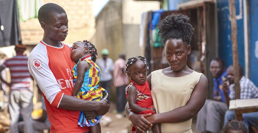 Oeganda Familieversterkend Programma - familie met tweeling