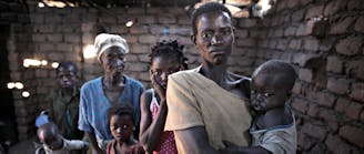 Kwetsbare familie in Afrika, SOS Kinderdorpen